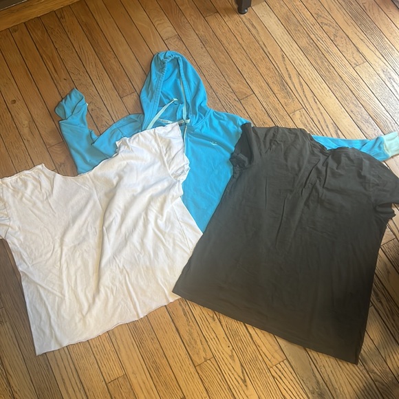 Sz L Tops Bundle - Picture 9 of 9